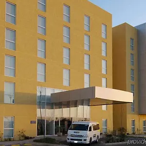 **** Hotel Express By Marriott Finsa Mexico